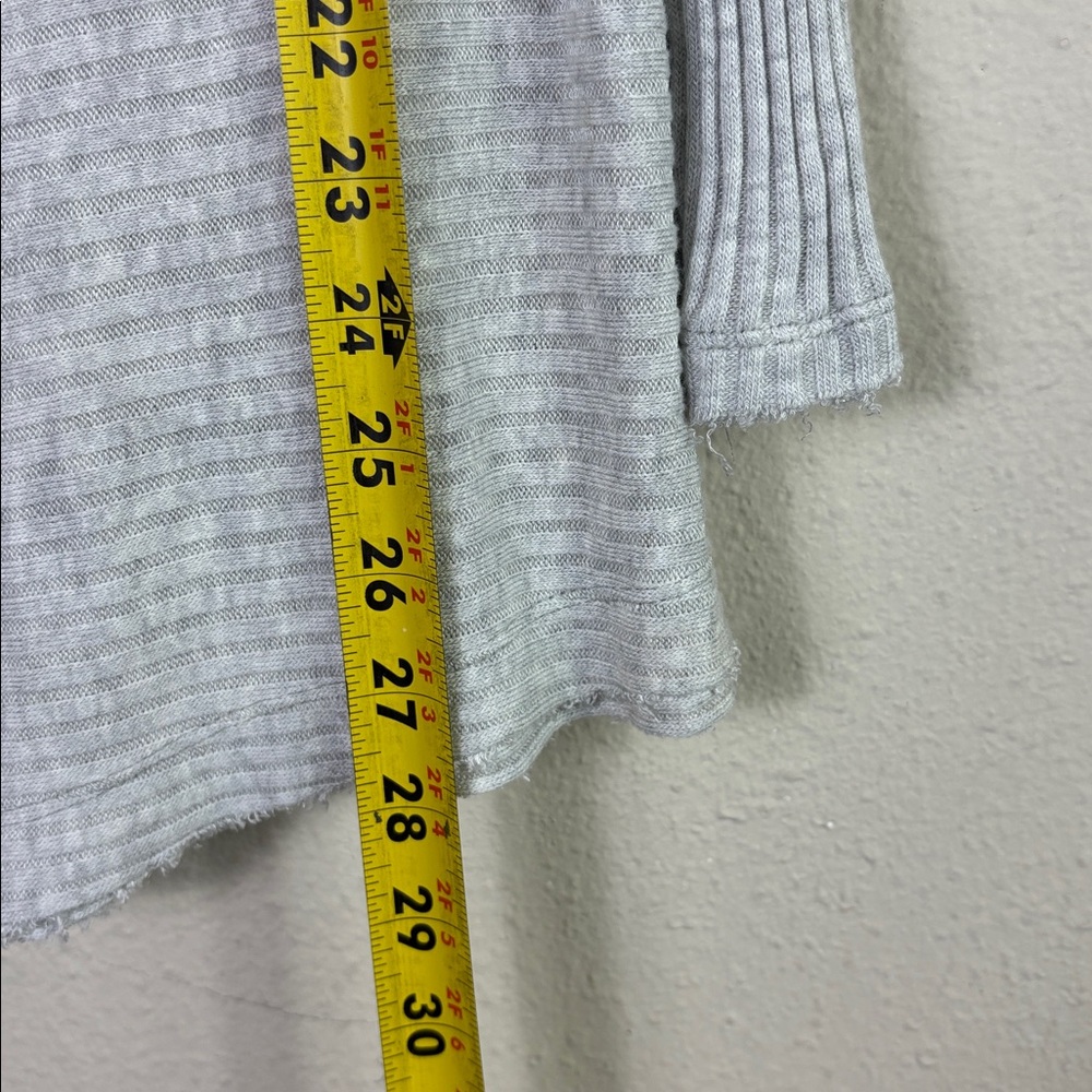 We The Free Split Back Long Sleeve Cowl Neck Ribbed Pullover Sweater Grey sz M - Picture 9 of 10